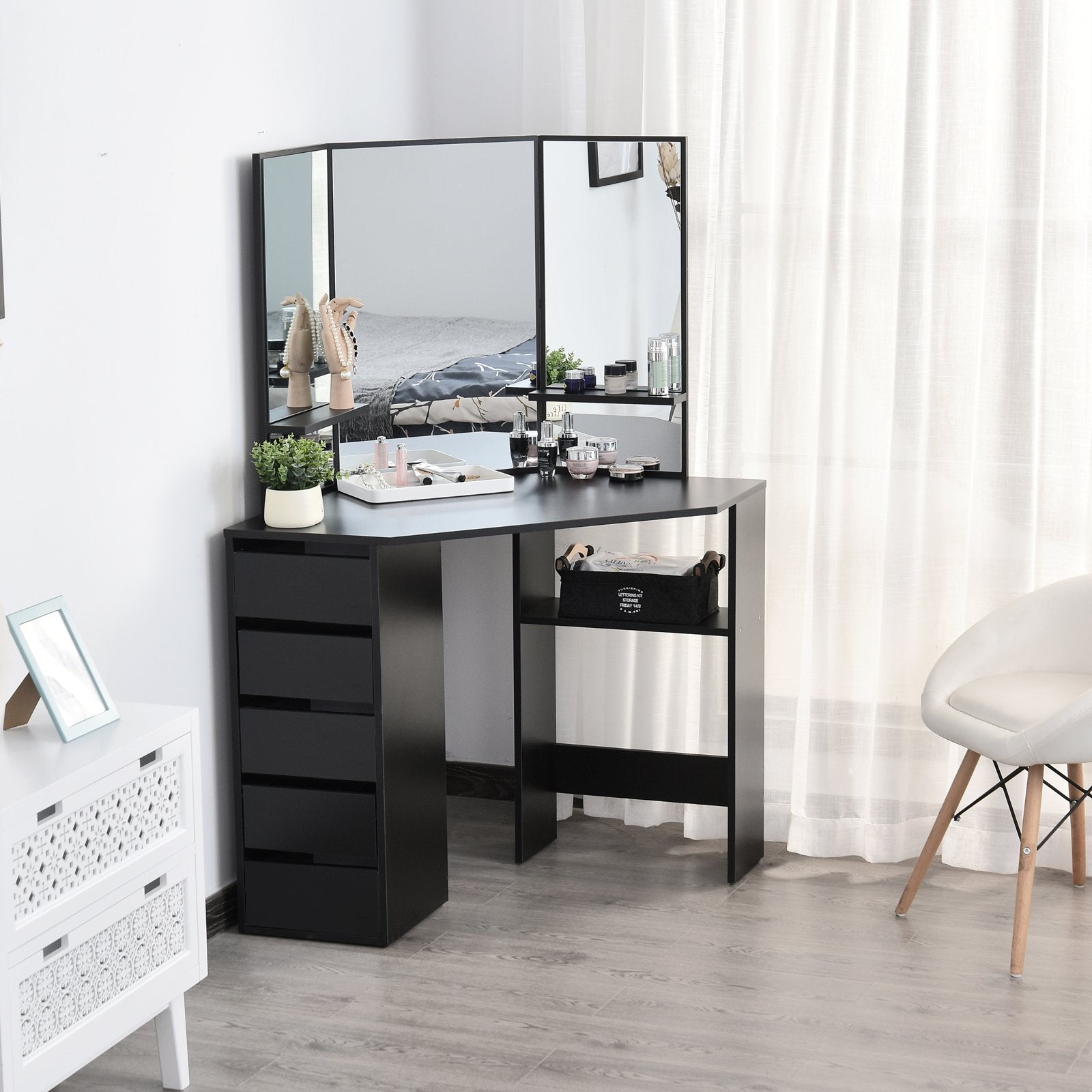 Black mirrored dressing table hotsell